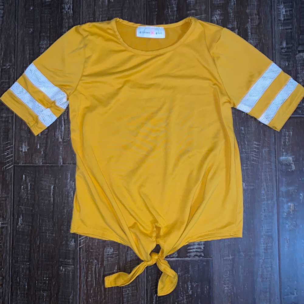 Mustard yellow top